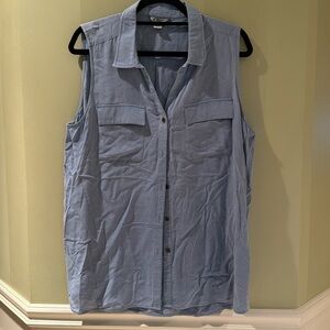Women’s extra large bass sleeveless blue top button-down